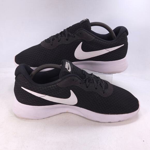 Nike Tanjun Lace Up Athletic Running Shoe Womens Size 10 812655-011 Black - Picture 5 of 10